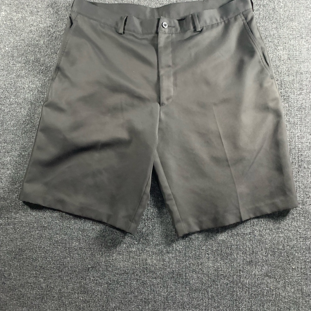 Jos. A. Bank Men's Black Flat-Front Shorts